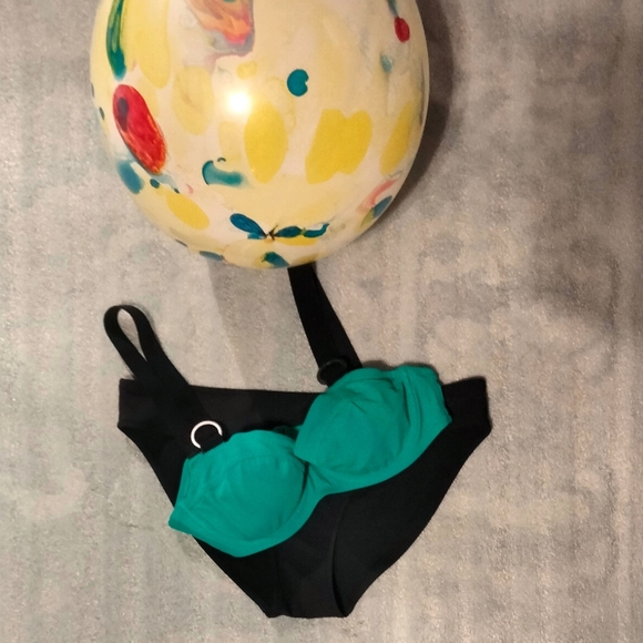 Aerie 2 pc swim suit - Picture 2 of 3